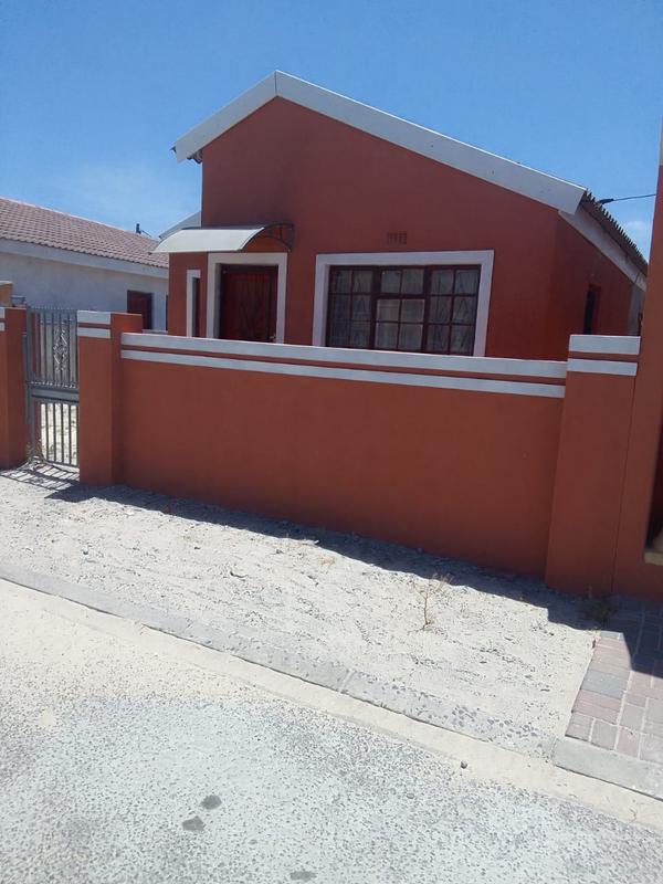 3 Bedroom Property for Sale in Umrhabulo Triangle Western Cape